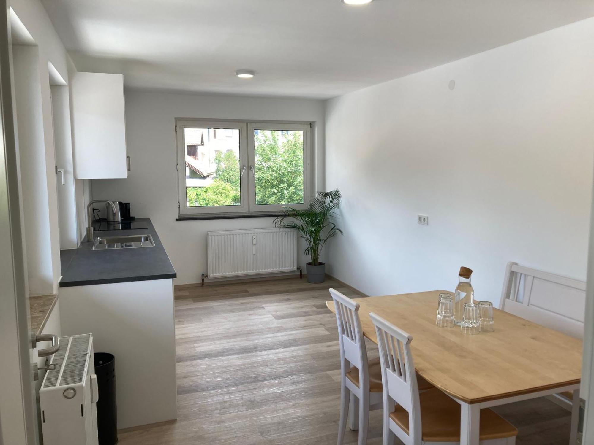 Geraeumiges Apartment Mit Weitblick 1-6 Personen Imst Exterior photo